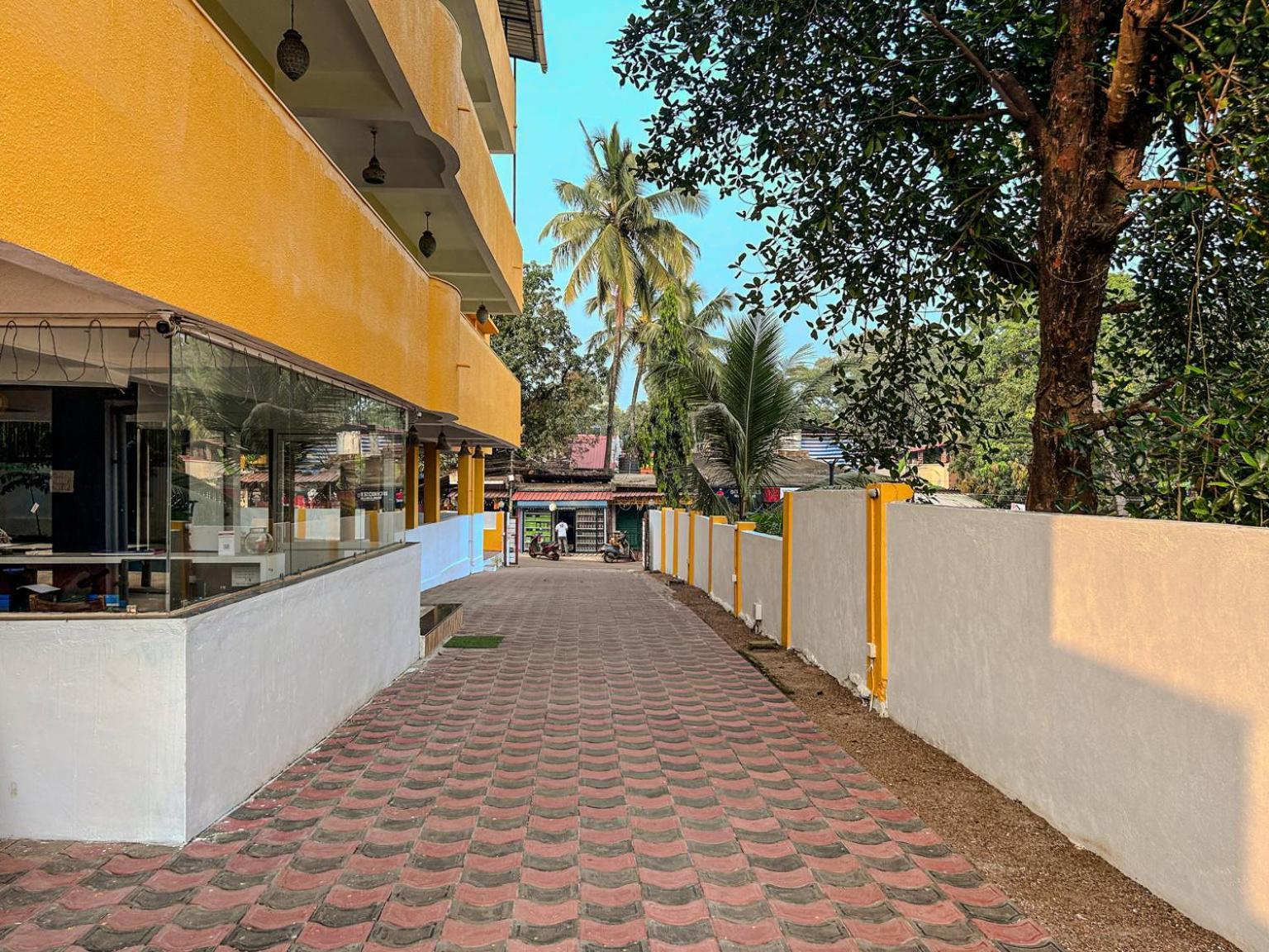 La Costa Residency Hotel Anjuna Exterior foto